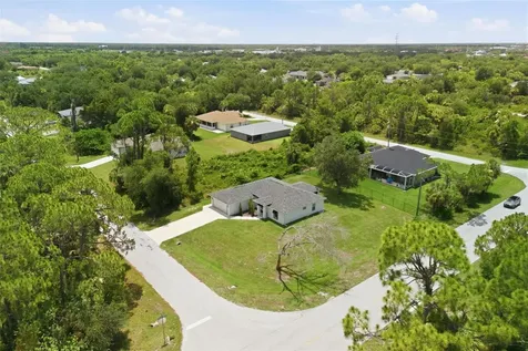 19035 Wilton Avenue Port Charlotte FL 33954