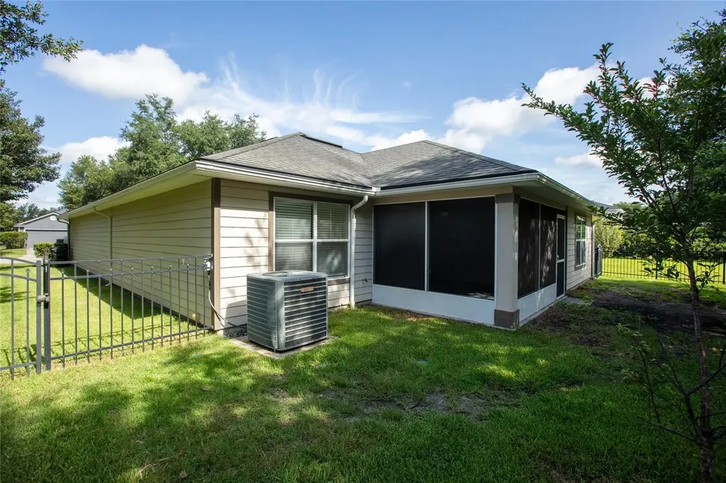8123 NW 51st Drive Gainesville FL 32653
