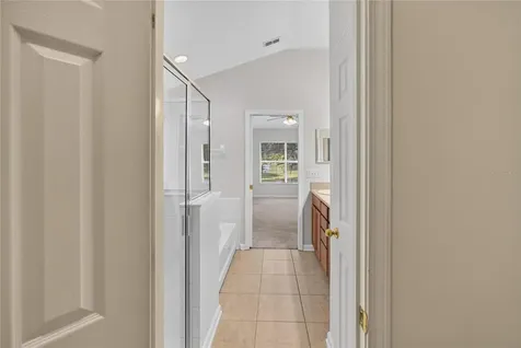 8123 NW 51st Drive Gainesville FL 32653