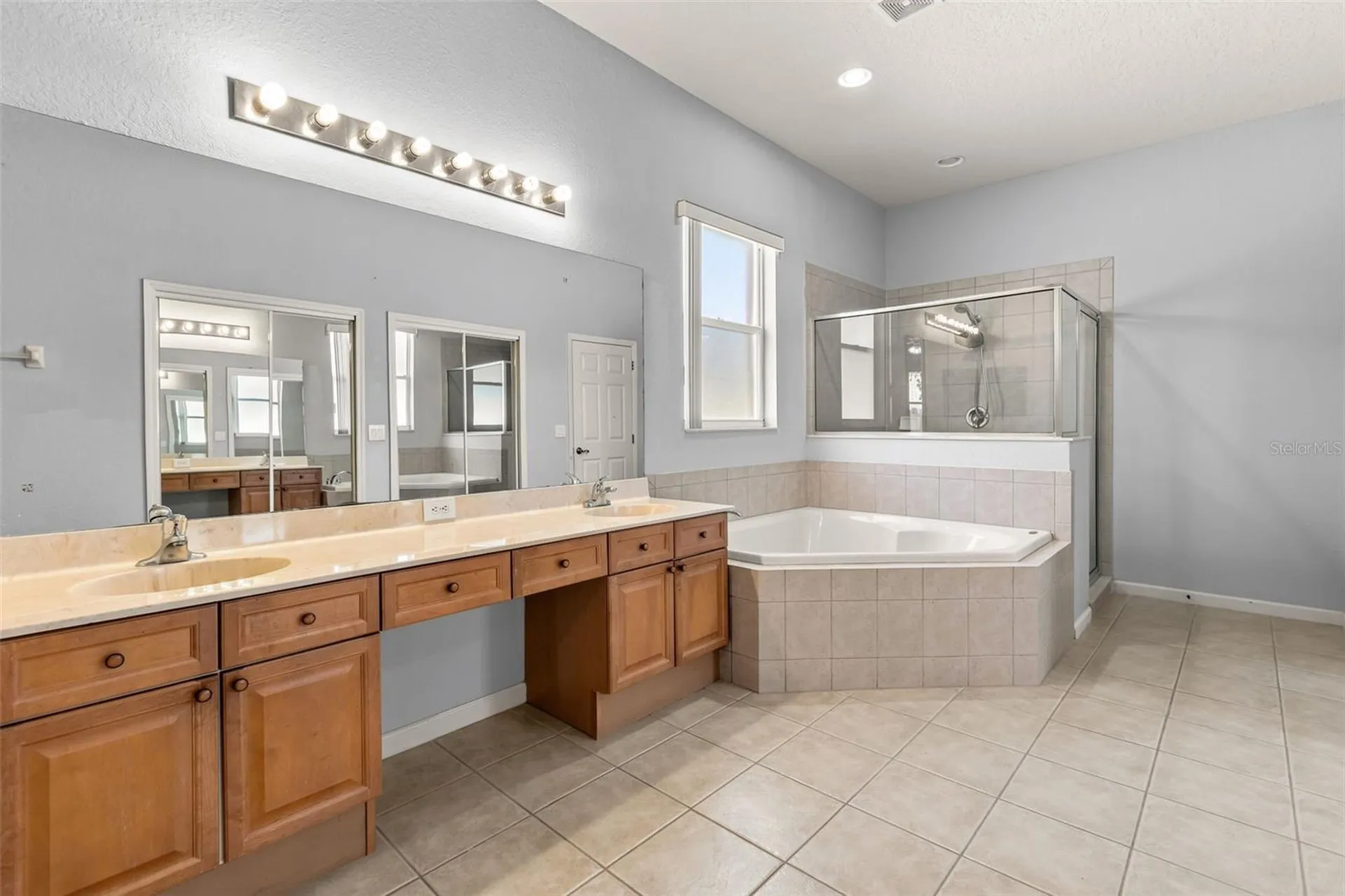 2869 Paige Drive Kissimmee FL 34741