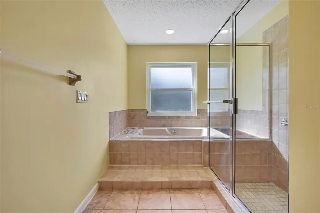 12 Mayflower Court E Homosassa FL 34446