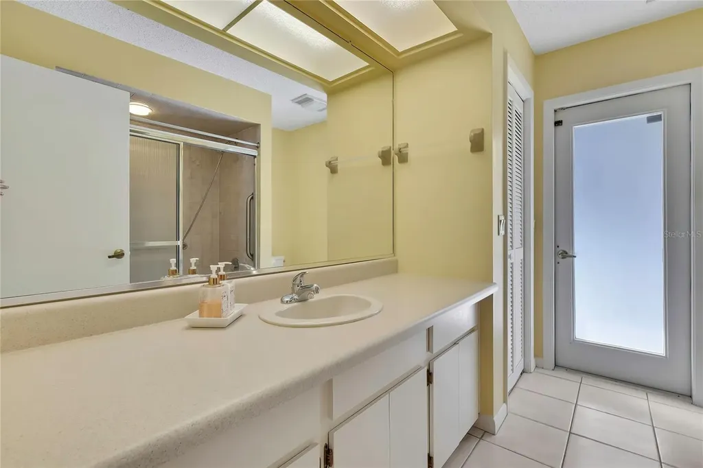 12 Mayflower Court E Homosassa FL 34446