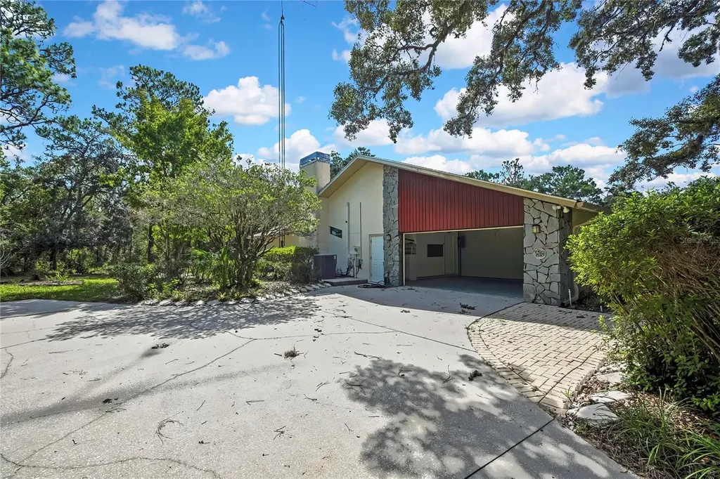 12 Mayflower Court E Homosassa FL 34446