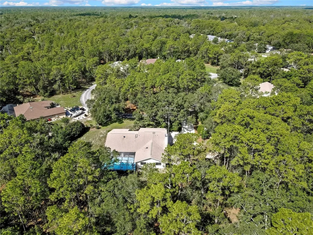 12 Mayflower Court E Homosassa FL 34446