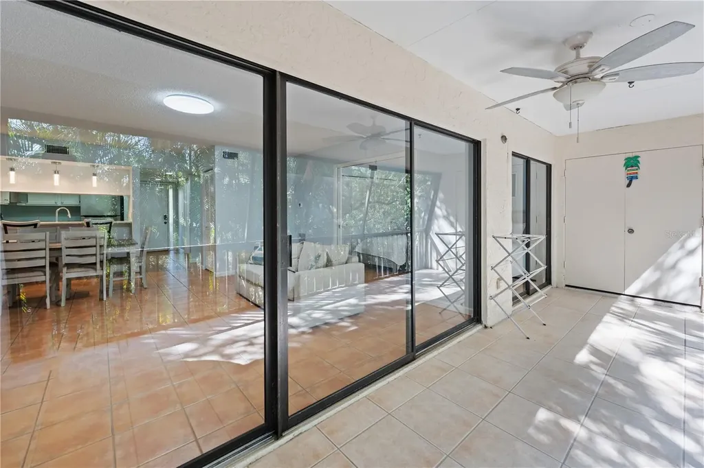 4574 Ringwood Meadow Sarasota FL 34235