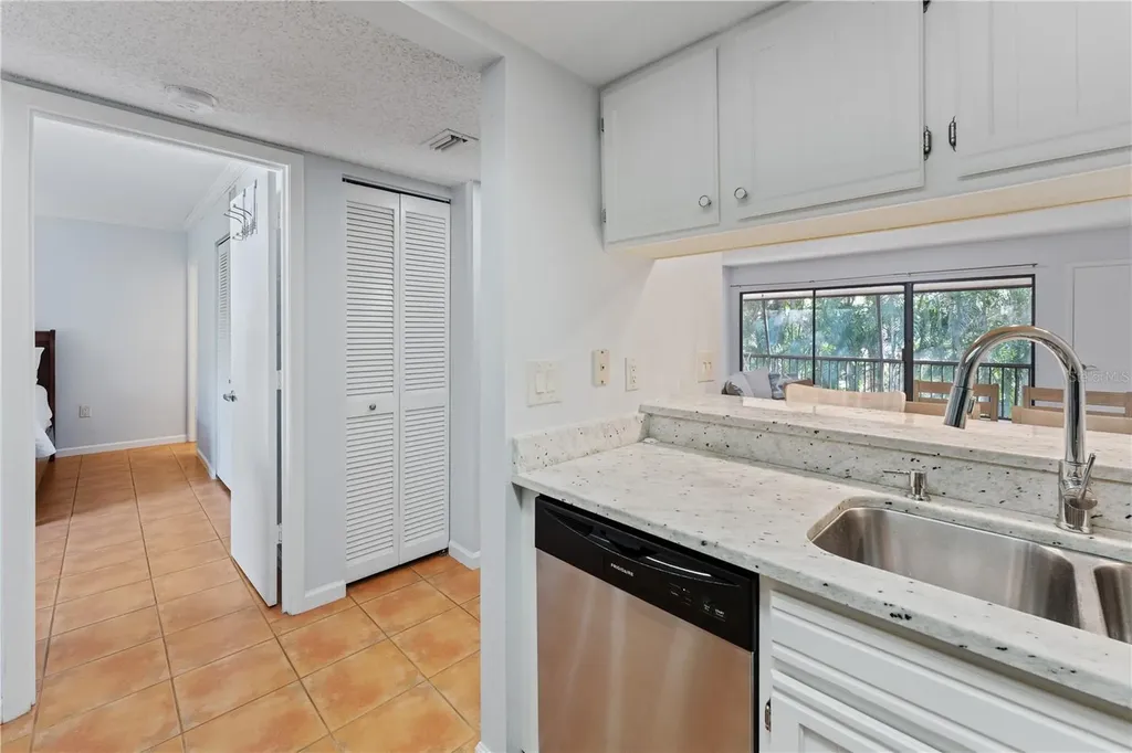 4574 Ringwood Meadow Sarasota FL 34235