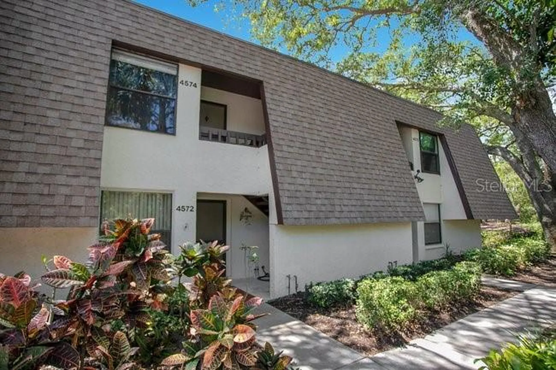 4574 Ringwood Meadow Sarasota FL 34235