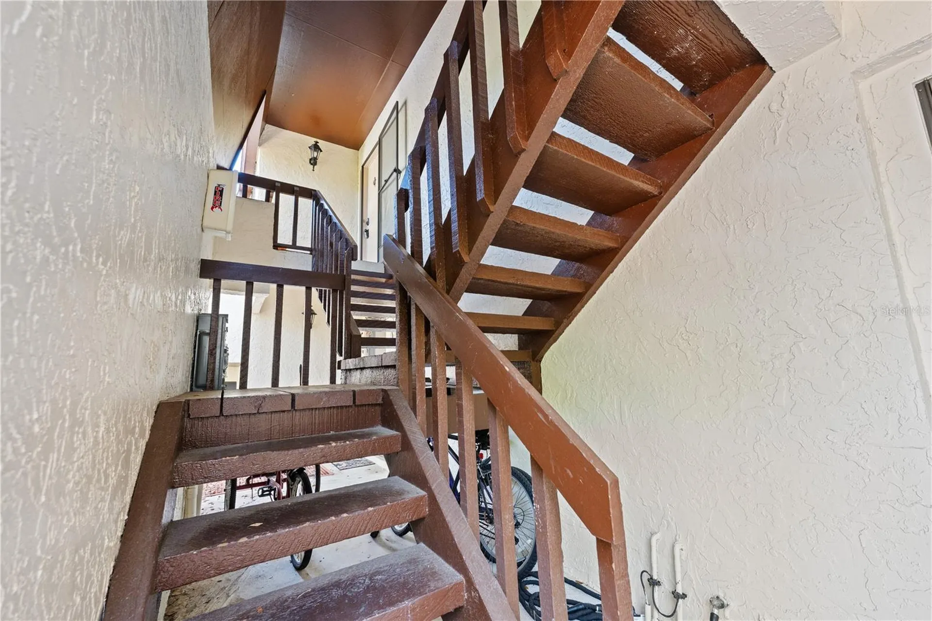 4574 Ringwood Meadow Sarasota FL 34235