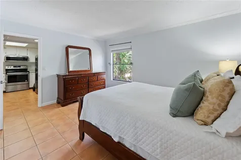 4574 Ringwood Meadow Sarasota FL 34235