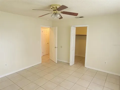 5323 11th St Circle E Bradenton FL 34203