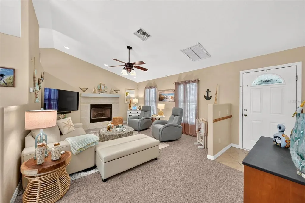 12854 NE 118th Terrace Ocklawaha FL 32179