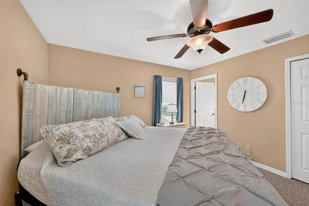 12854 NE 118th Terrace Ocklawaha FL 32179
