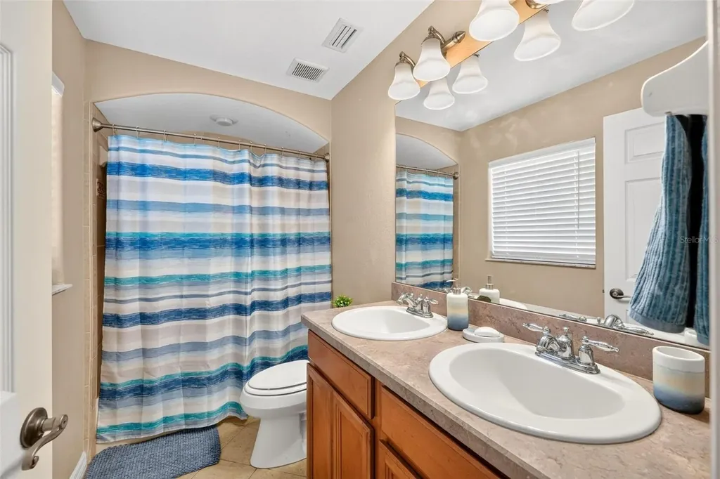 12854 NE 118th Terrace Ocklawaha FL 32179