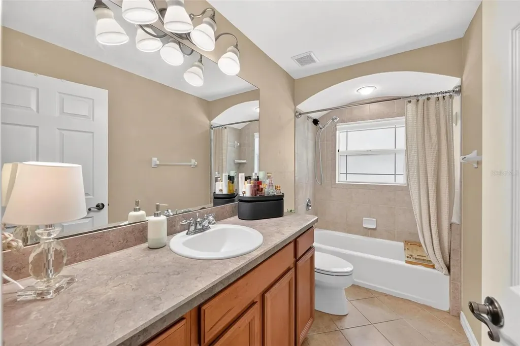 12854 NE 118th Terrace Ocklawaha FL 32179