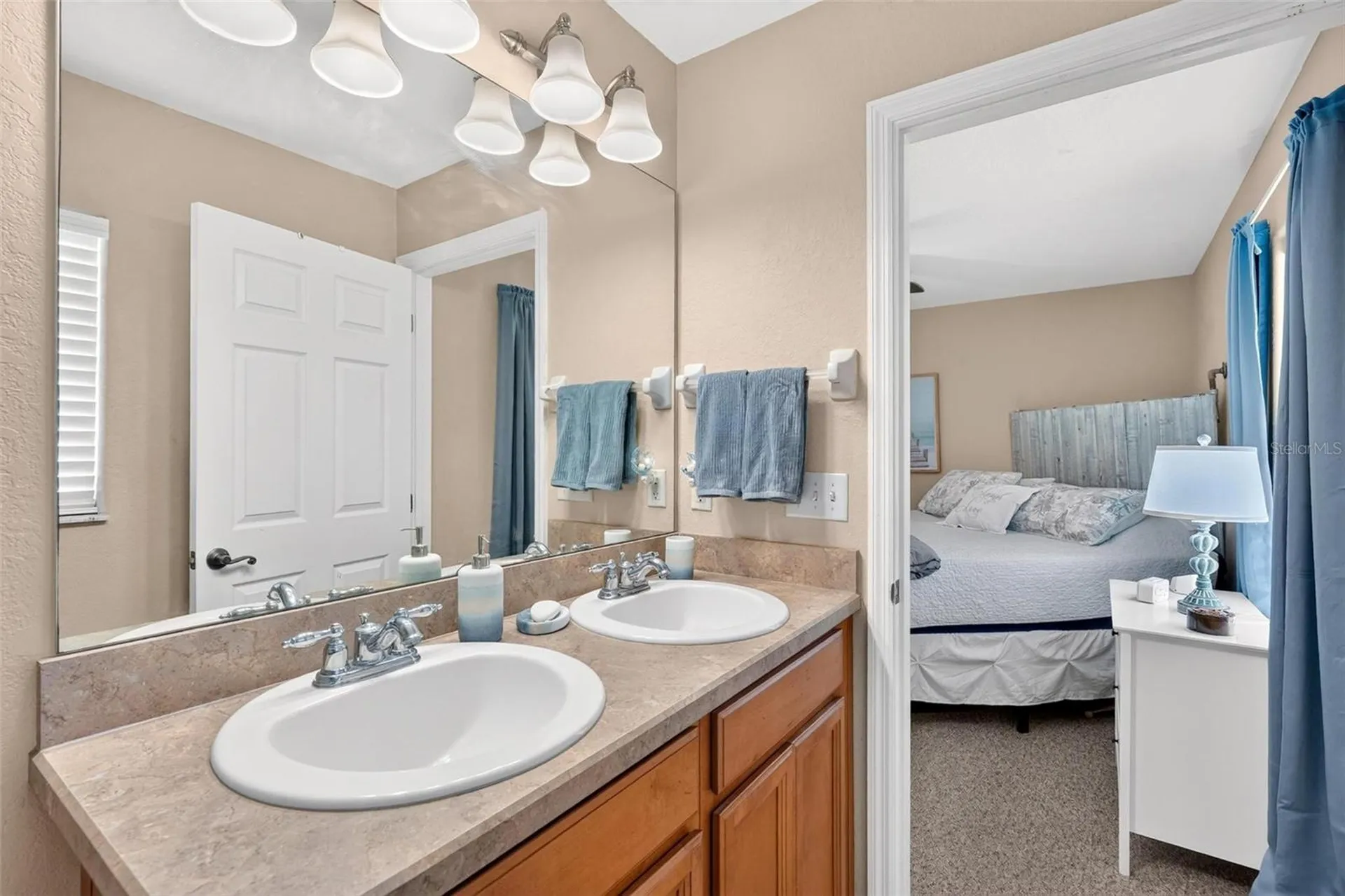 12854 NE 118th Terrace Ocklawaha FL 32179