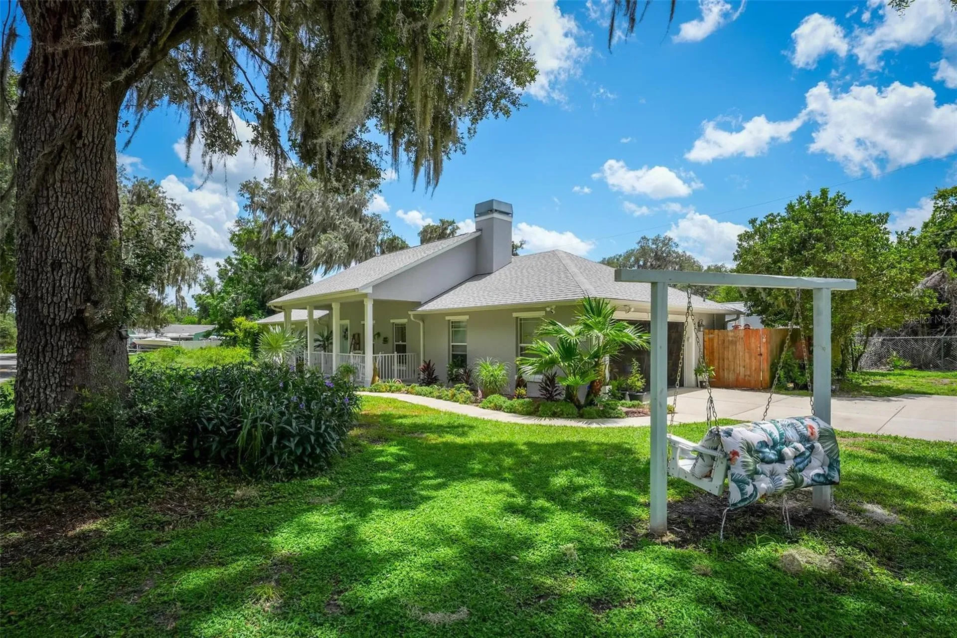 12854 NE 118th Terrace Ocklawaha FL 32179