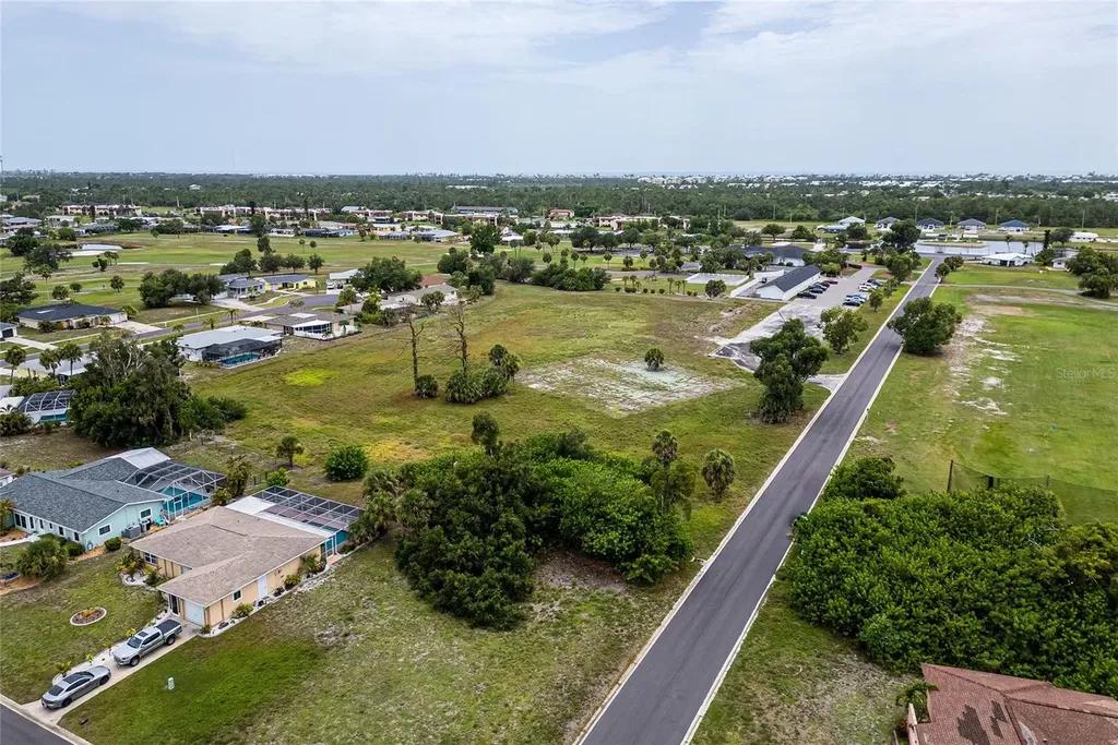 3 Golfview Road Rotonda West FL 33947