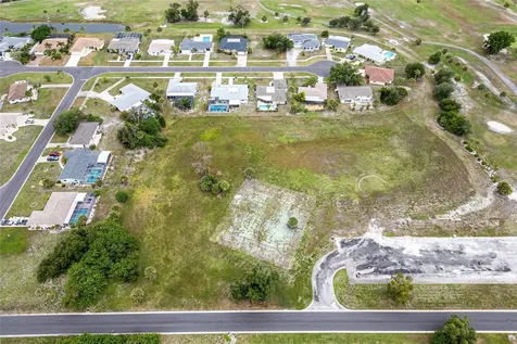 3 Golfview Road Rotonda West FL 33947