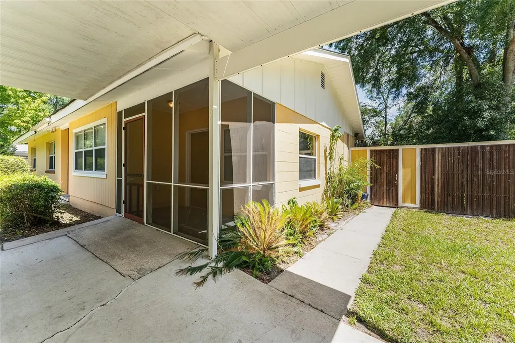 1038 NE 14th Avenue Gainesville FL 32601