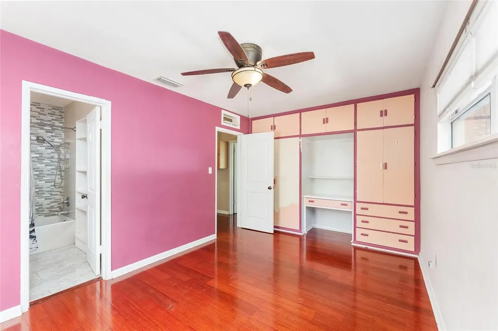 1038 NE 14th Avenue Gainesville FL 32601
