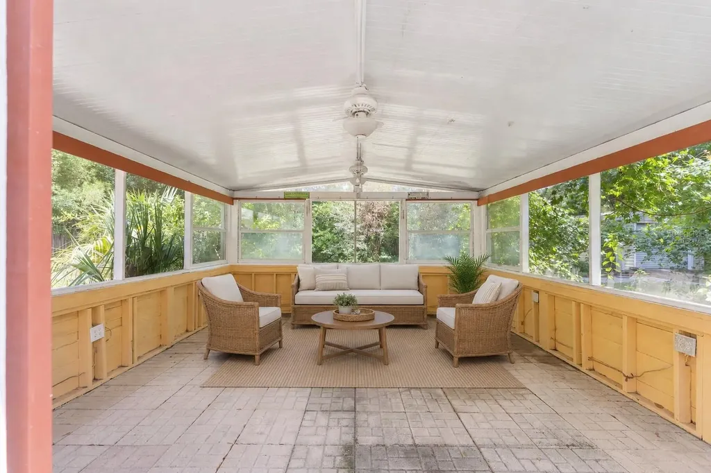 1038 NE 14th Avenue Gainesville FL 32601