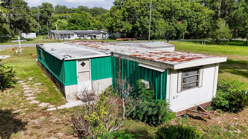 12818 NE Old Jacksonville Road Anthony FL 32617