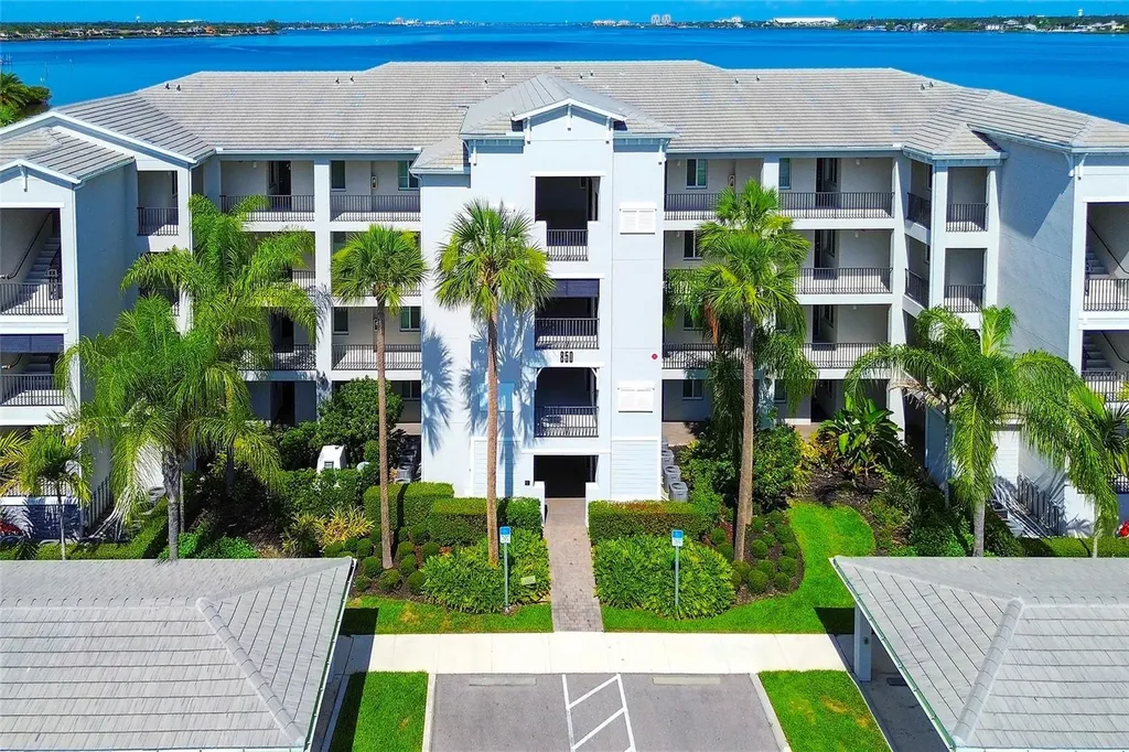 850 Tidewater Shores Loop Bradenton FL 34208