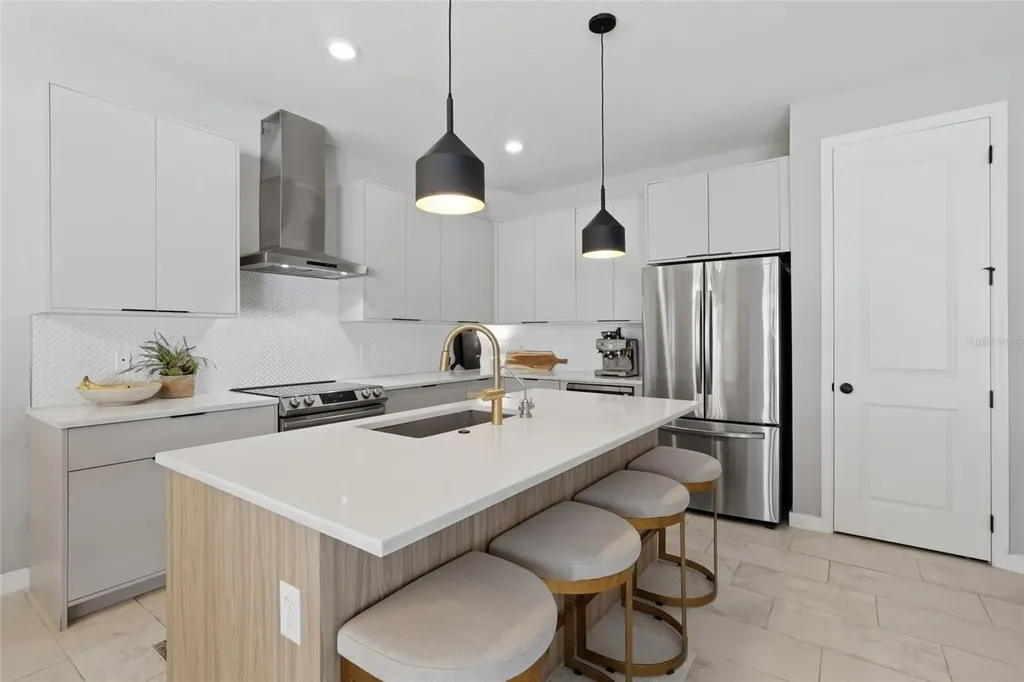2015 E Kaley Avenue Orlando FL 32806
