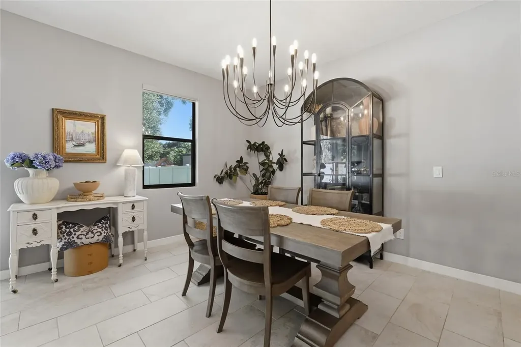 2015 E Kaley Avenue Orlando FL 32806
