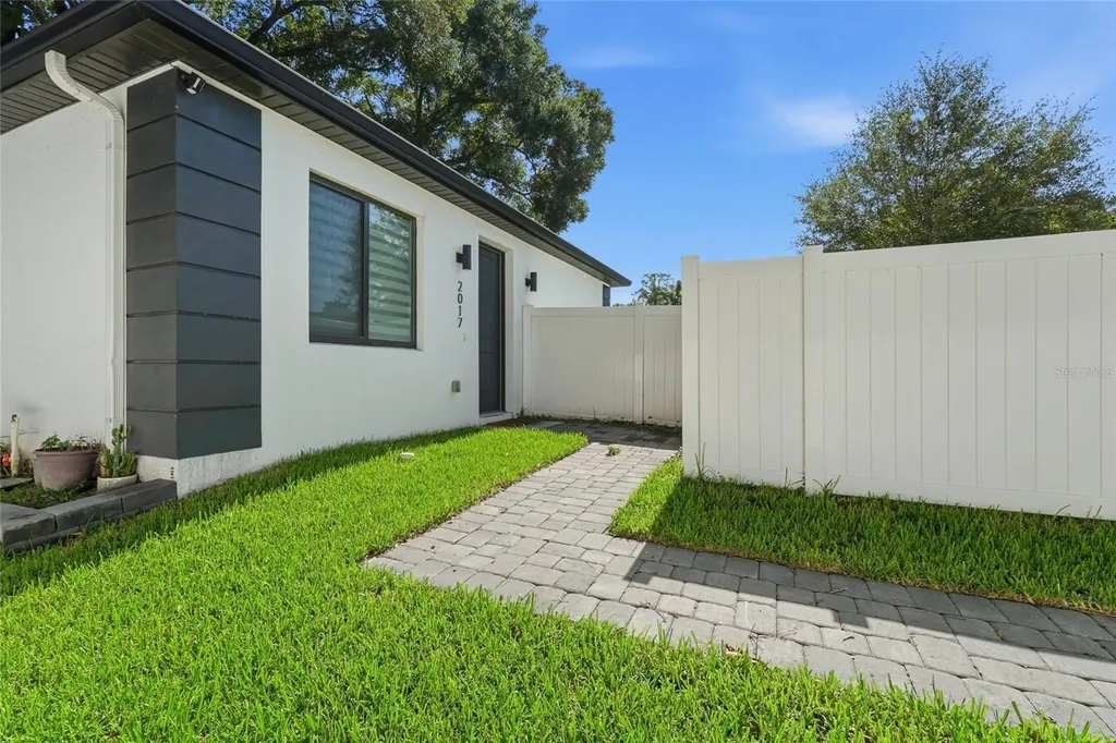 2015 E Kaley Avenue Orlando FL 32806