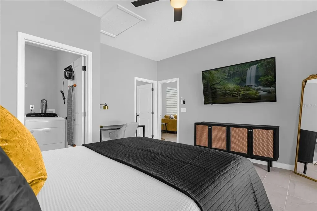 2015 E Kaley Avenue Orlando FL 32806