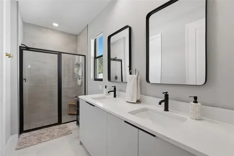 2015 E Kaley Avenue Orlando FL 32806