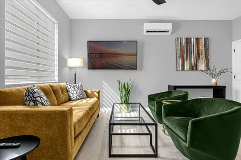 2015 E Kaley Avenue Orlando FL 32806