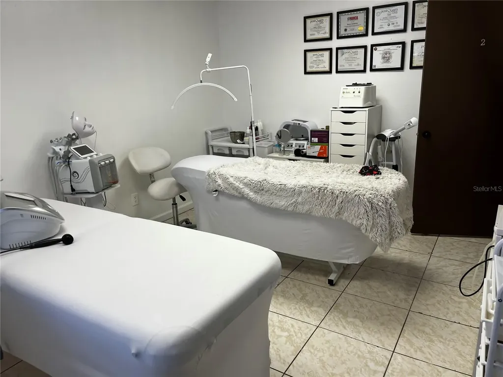 318 N John Young Parkway Kissimmee FL 34741