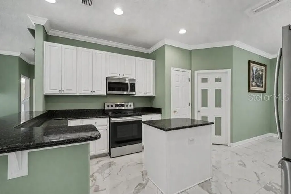 12041 Citrus Leaf Drive Gibsonton FL 33534
