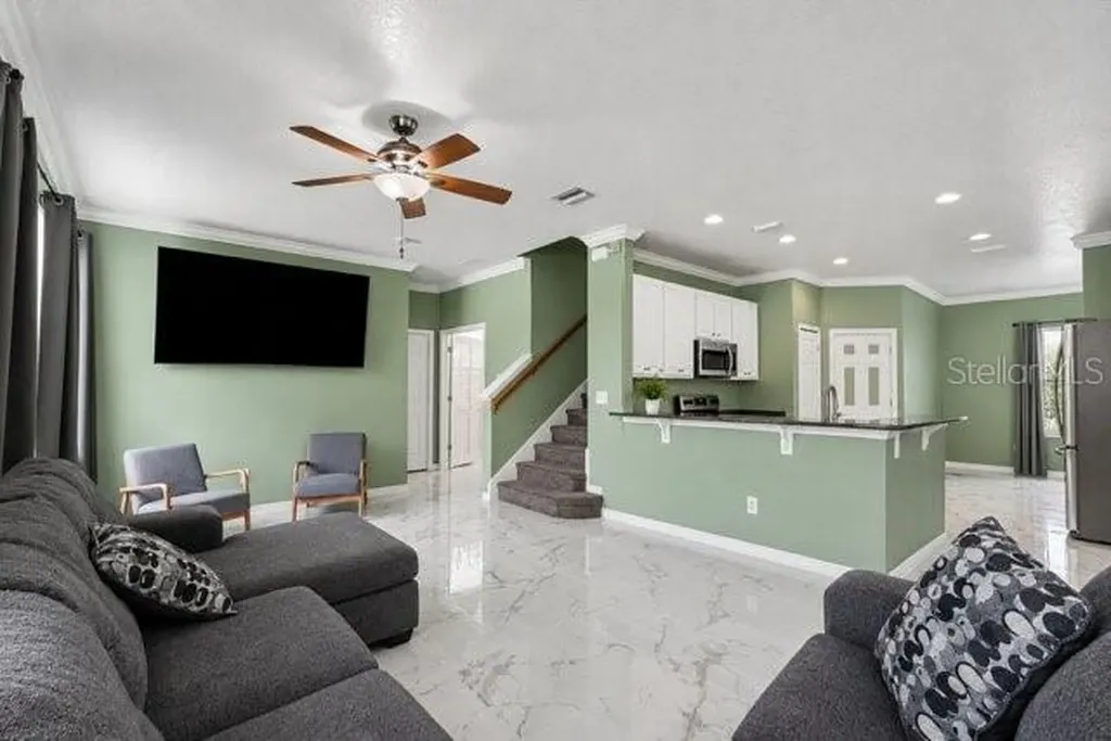 12041 Citrus Leaf Drive Gibsonton FL 33534