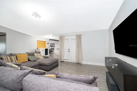 7118 Caloosa Court Orlando FL 32819
