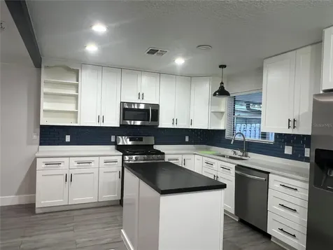 7118 Caloosa Court Orlando FL 32819