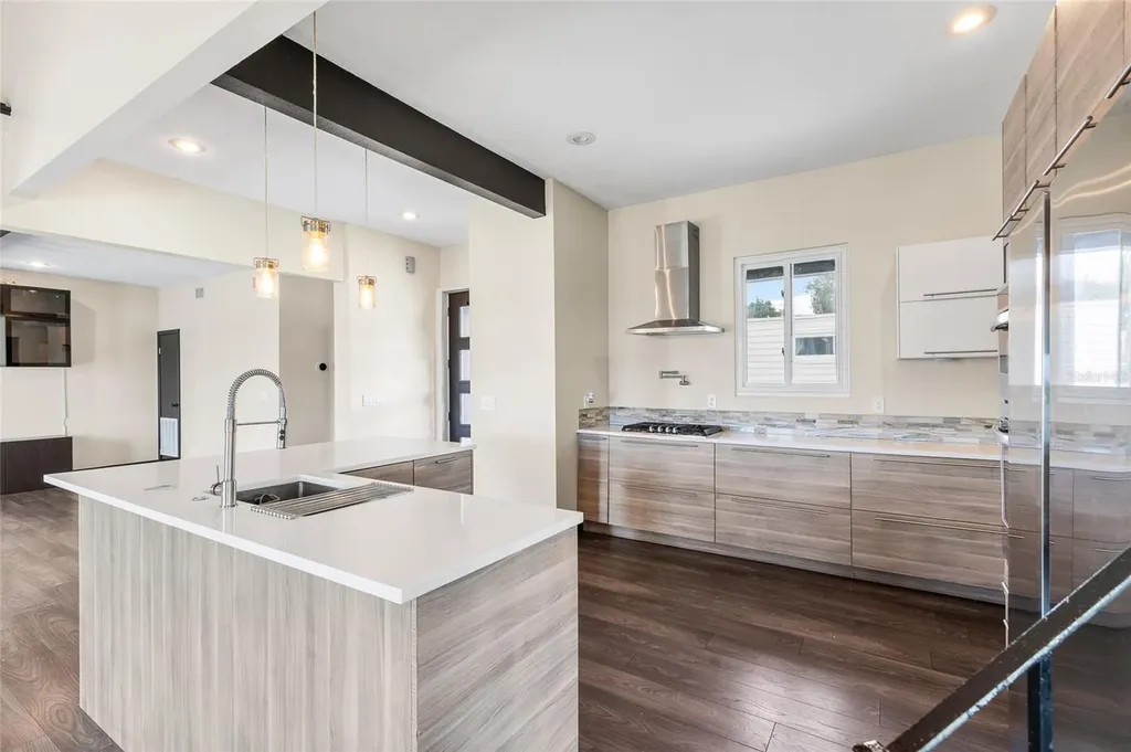 18200 Cypress Cove Lane Lutz FL 33549