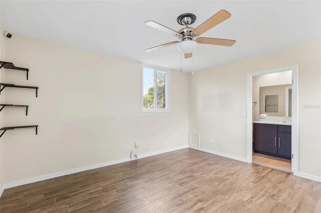 18200 Cypress Cove Lane Lutz FL 33549