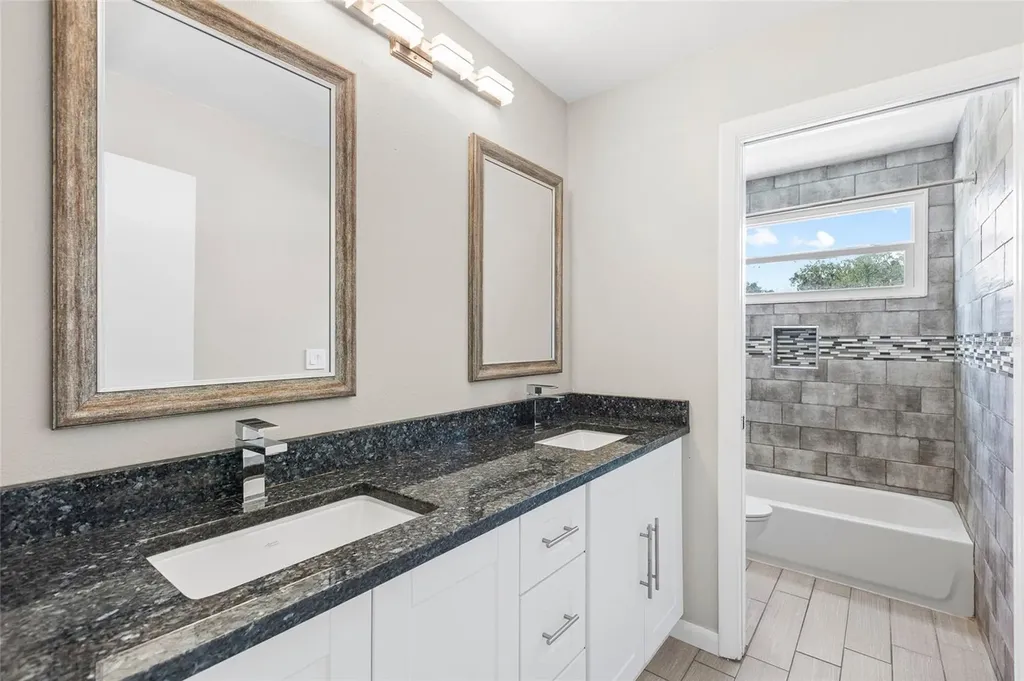 18200 Cypress Cove Lane Lutz FL 33549