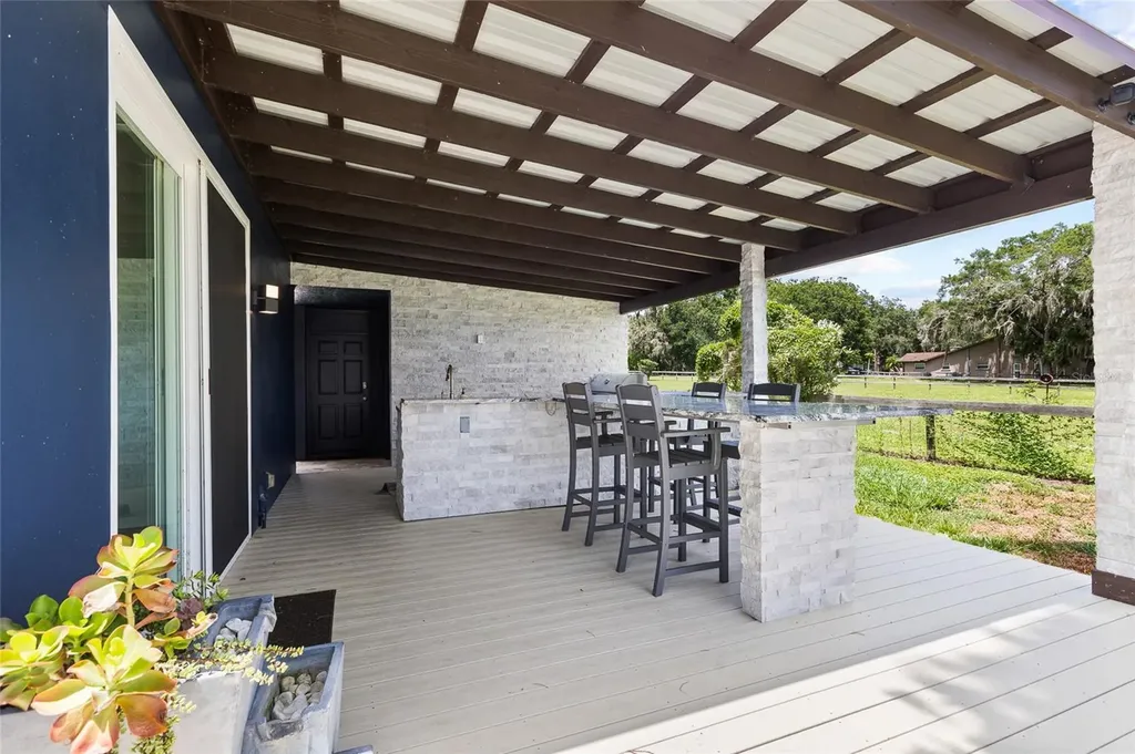 18200 Cypress Cove Lane Lutz FL 33549