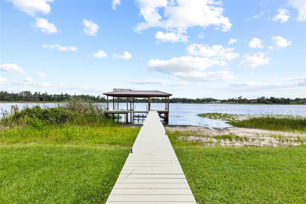 18200 Cypress Cove Lane Lutz FL 33549