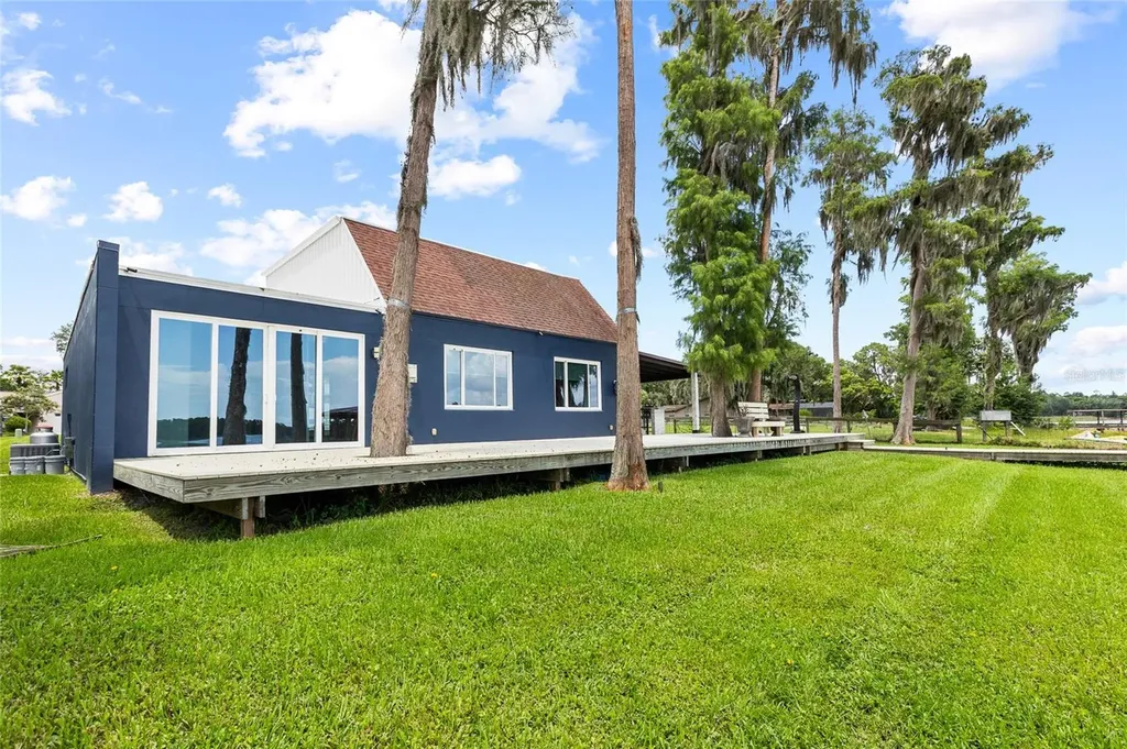 18200 Cypress Cove Lane Lutz FL 33549