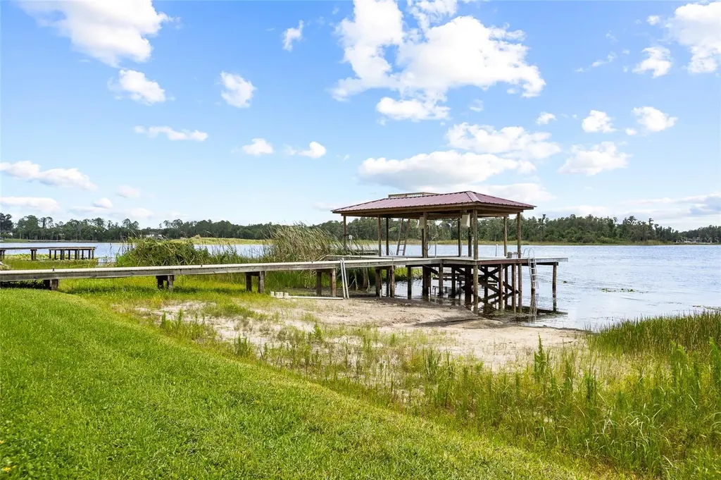 18200 Cypress Cove Lane Lutz FL 33549