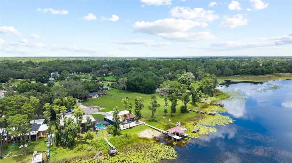 18200 Cypress Cove Lane Lutz FL 33549