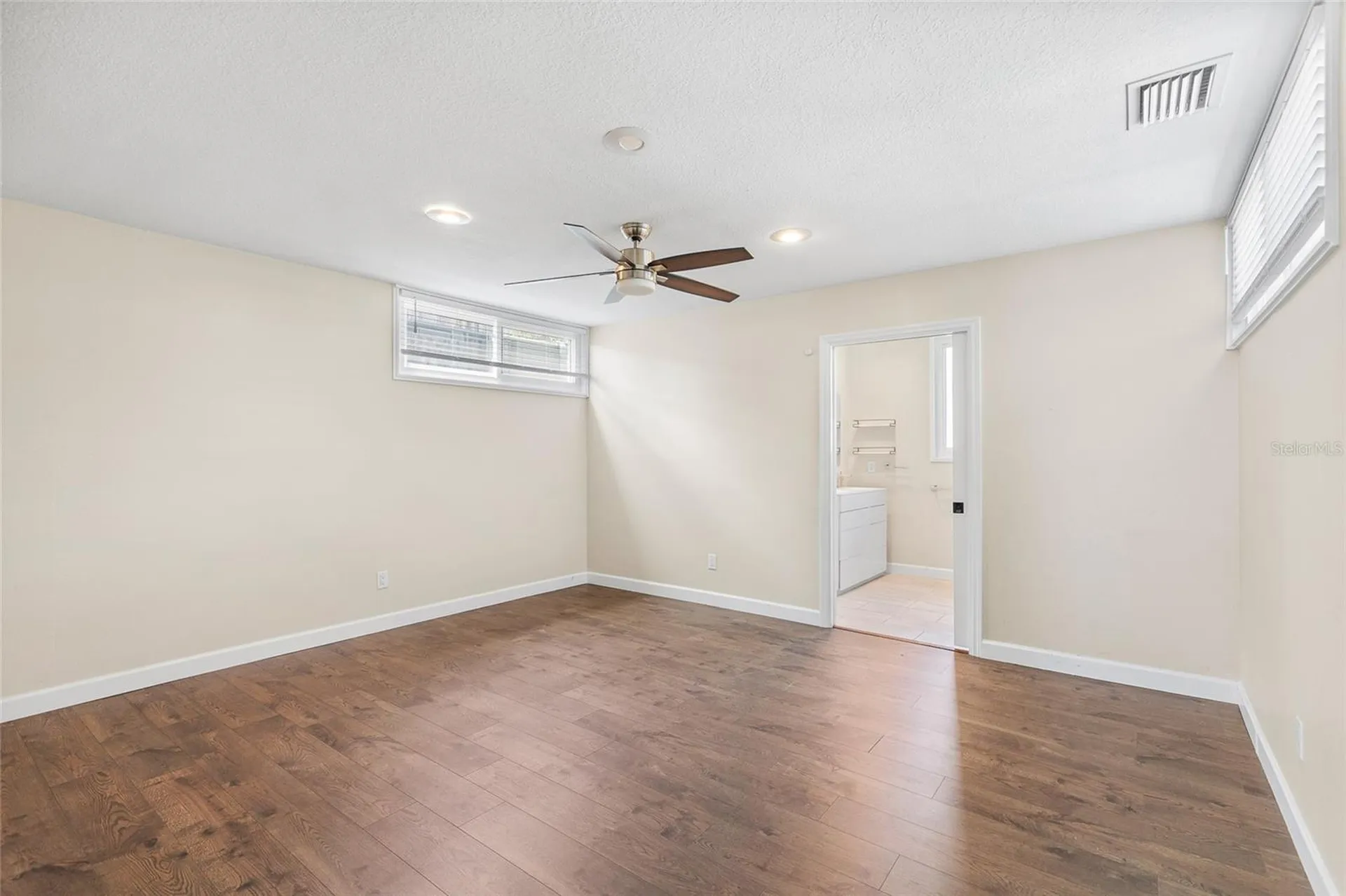 18200 Cypress Cove Lane Lutz FL 33549