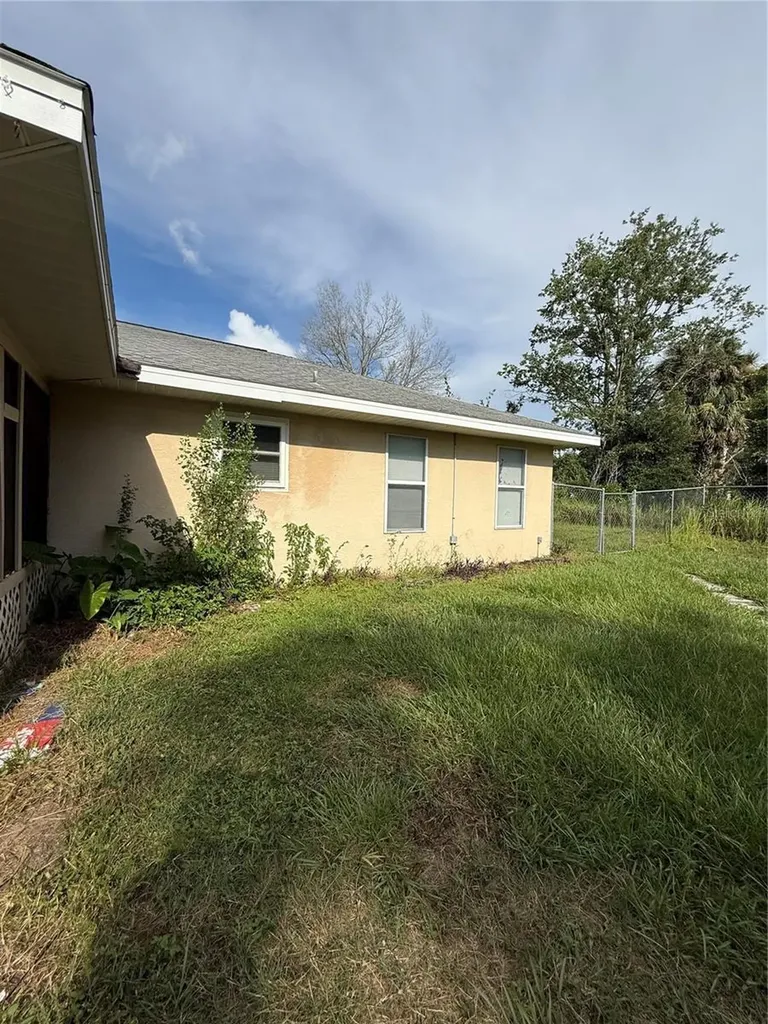 22 Hemlock Terrace Ocala FL 34472