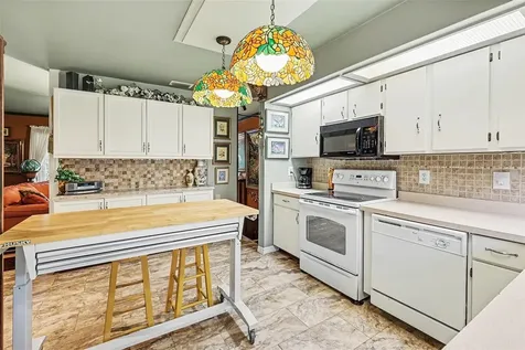 7480 E Highway 25 Belleview FL 34420