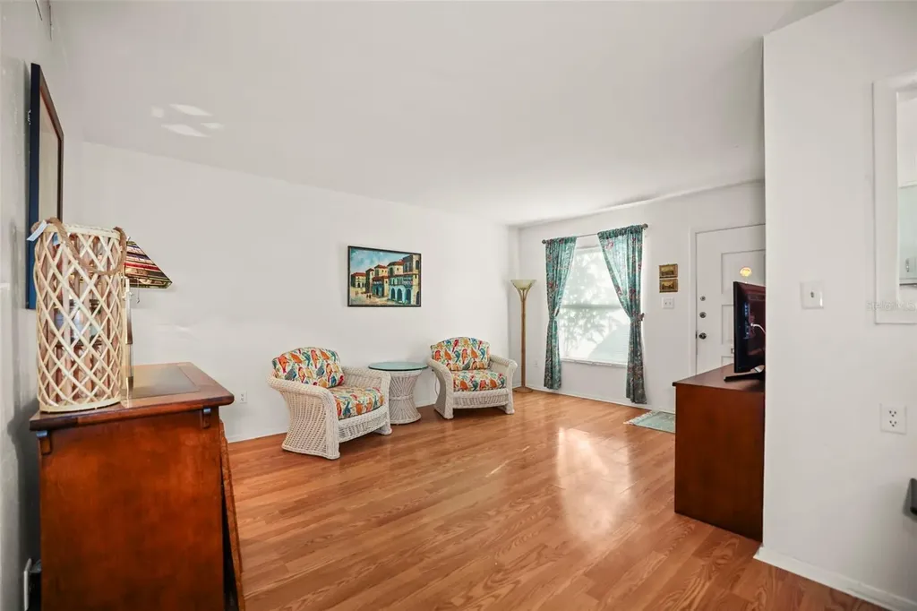 180 Sky Loch Drive W Dunedin FL 34698